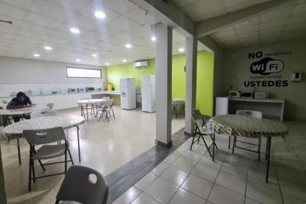 Venta de edificio con amplia bodega y oficinas en la ciudad