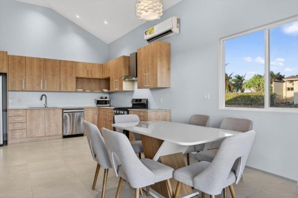 Casa moderna con vista al mar en andromeda estates pedasi