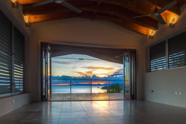 Lujosa casa en playa venao