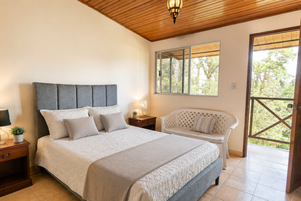 Venta de casa en cerro azul, residencial altos de cerro azul