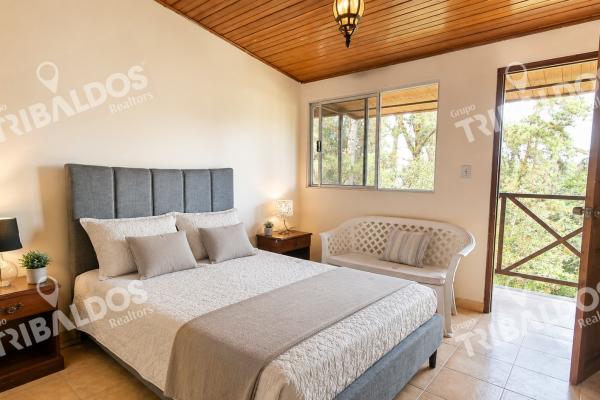 Venta de casa en cerro azul, residencial altos de cerro azul