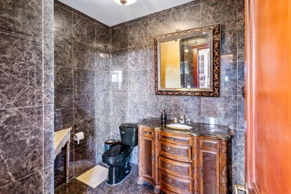 Magnificent mansion in los molinos boquete