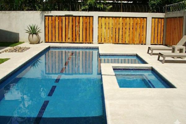 Lujo y privacidad en un solo nivel: altos del golf