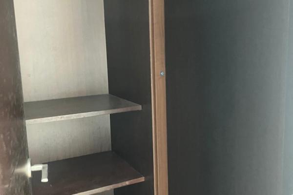 Banco vende penthouse en ph titanium