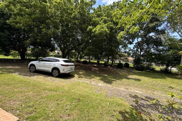 House usd325,000.00 inside coronado golf course