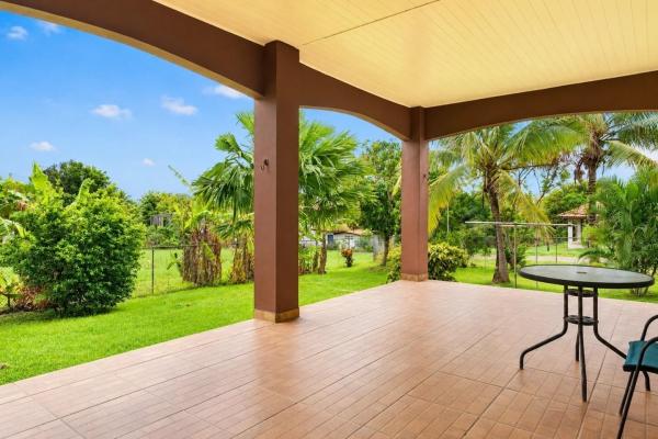 3-bedroom home & apartment near el estero beach