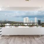 Venta de penthouse con vista al mar y la ciudad