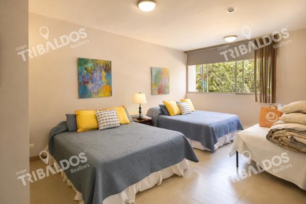 Apartamento frente al mar en venta , ph la ensenada farallón