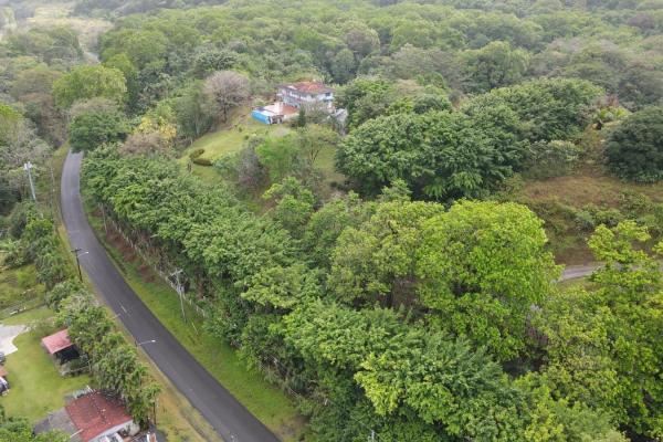 Residencia con 3.2 hectáreas y espectacular vista a las montañas, portobelo, colon