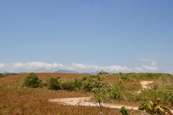 7.5 hectares land, ocean and mountains views