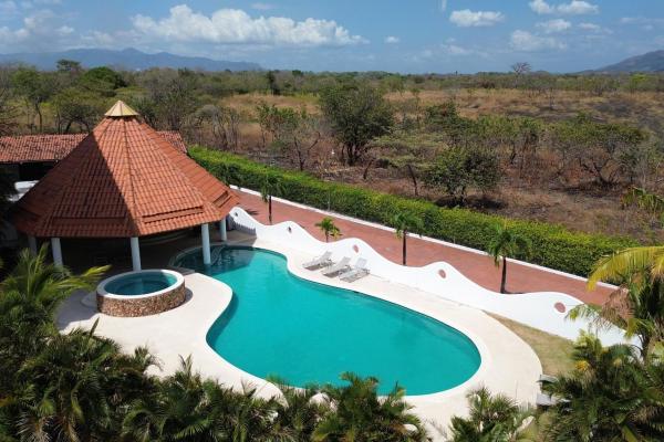 Apartamento de 3 habitaciones en punta barco resort, el quetzal