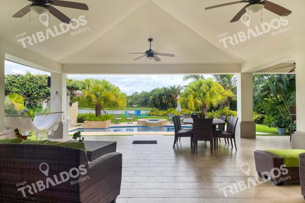 Se vende casa de playa en buenaventura