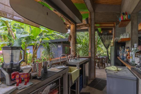 Turnkey restaurant and commercial property