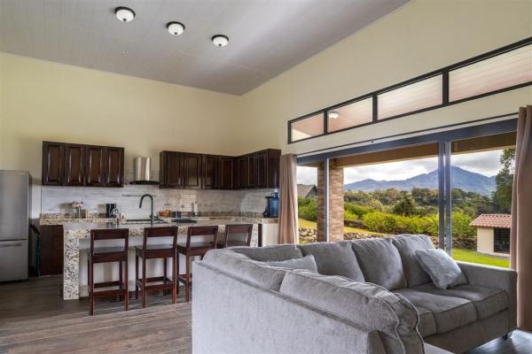 Outstanding home in cerro verde estates, boquete
