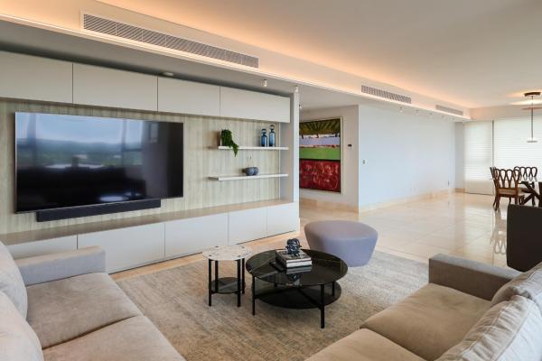 Exclusive condo for sale in santa maria