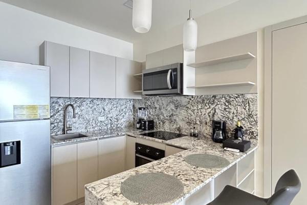 Apartment for sale in the ph. arcadia del este