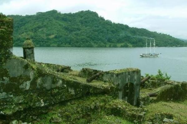 Venta de terreno en peninsula del peregrino, portobelo colón