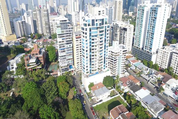 Venta de apartamento en ph torre del parque