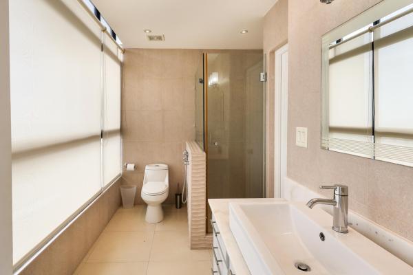 Two-level oceanfront condo in coco del mar
