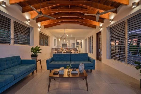 Lujosa casa en playa venao