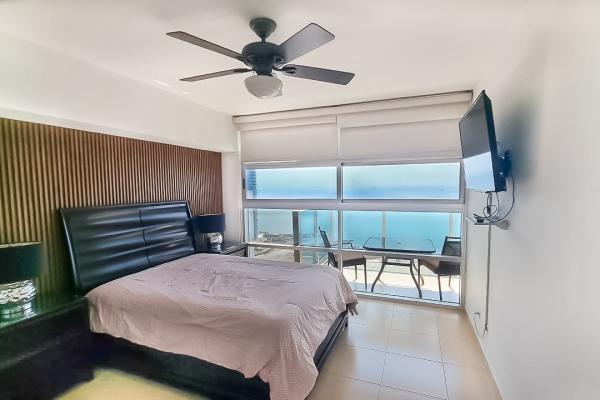 Venta de apartamento en ph waters on the bay, avenida balboa