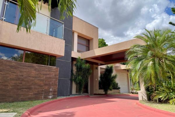 House in the panama golf club
