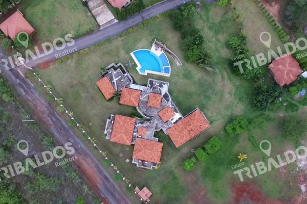 Venta de casa de playa en sea cliff, con piscina