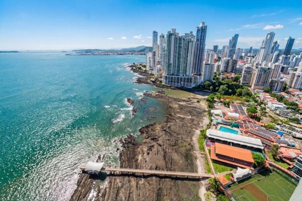 Exclusive 3-bedroom apartment with spacious layout