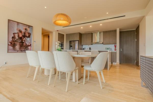 Stunning fully furnished residence on pearl island