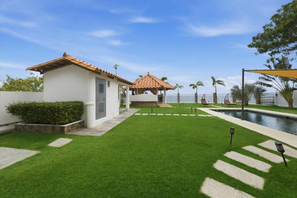 Oceanfront estate — playa malibu, panama