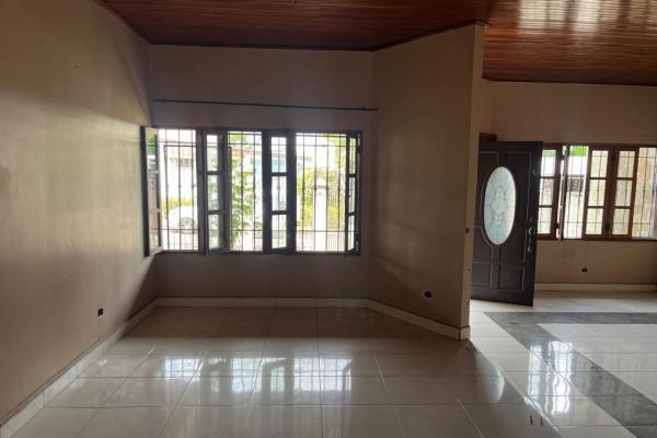 573 bank selling house in los cipreses ii, san mi