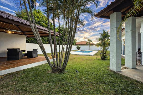 Tropical home in david panama