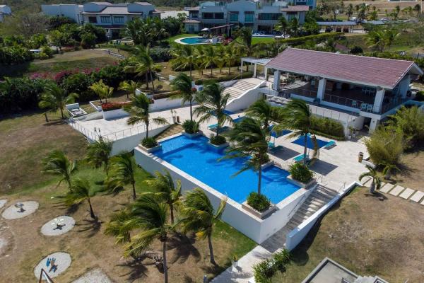 Apartment with ocean view in perlamar