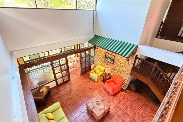 House for sale in altos de cerro azul