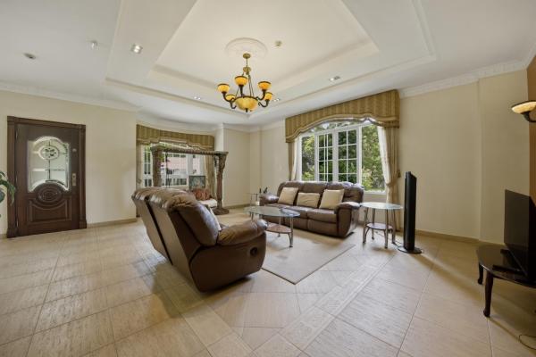 Single family house in llanos de curundu, ancon