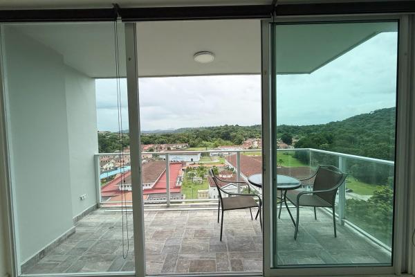 Amplio apartamento familiar en venta en pine hill