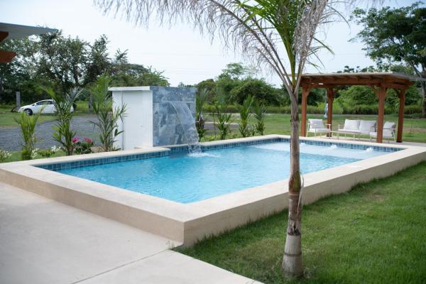 Complejo de apartamentos de 12 unidades en venta - pedasi, panamá