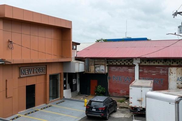 Venta de local comercial en la zona libre de colón