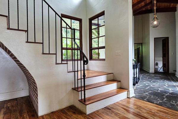 Luxury mountain estate in volcan, tisingal