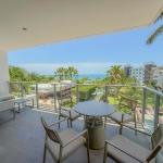 Vivienda moderna con vistas al océano en riomar