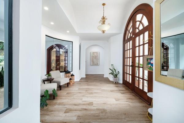 Casa de lujo con jardines en valle escondido boquete