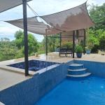 Casa con piscina y 10,3 hectáreas de terreno