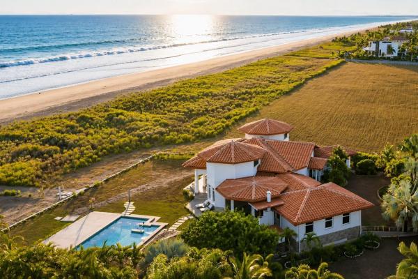 Beachfront mansion with pool in la barqueta