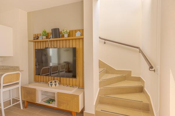 Furnished 2-bedroom beach home in playa caracol