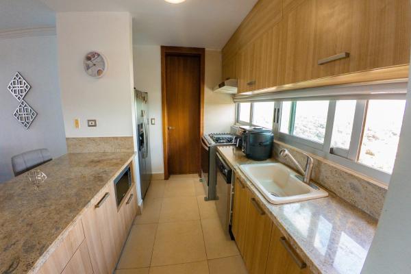 Apartamento frente al mar en playa serena nueva gorgona panamá