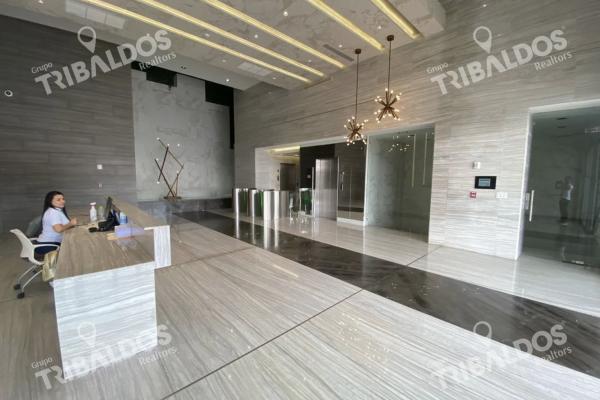 Venta de oficina en the towers business , piso completo