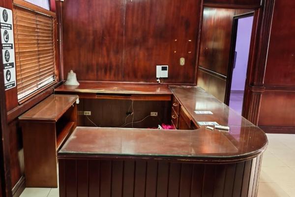 Casa comercial en la cresta a metros de via españa