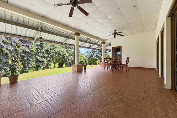 4-bedroom hacienda-style home in david