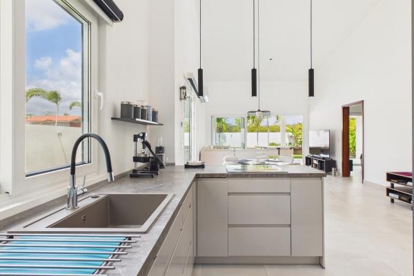 Beautiful modern 2 bdrm home with pool