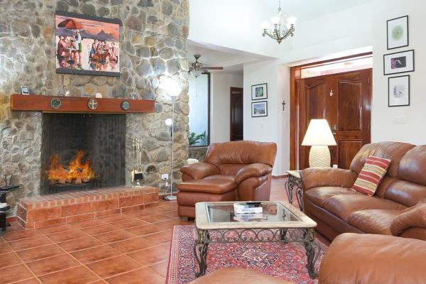 Distinctive home in los molinos | boquete, panama